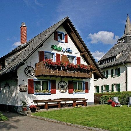 تيتيسي نيوستادت Gastehaus Wald Und See المظهر الخارجي الصورة