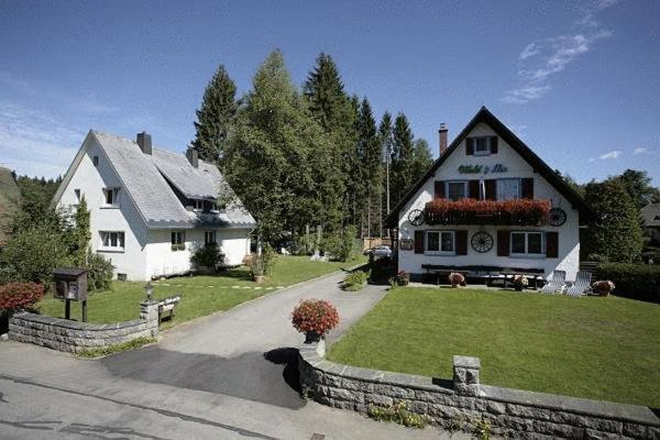 Gaestehaus Wald Und See تيتيسي نيوستادت المظهر الخارجي الصورة