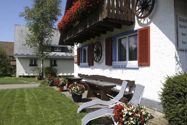 Gaestehaus Wald Und See تيتيسي نيوستادت المظهر الخارجي الصورة