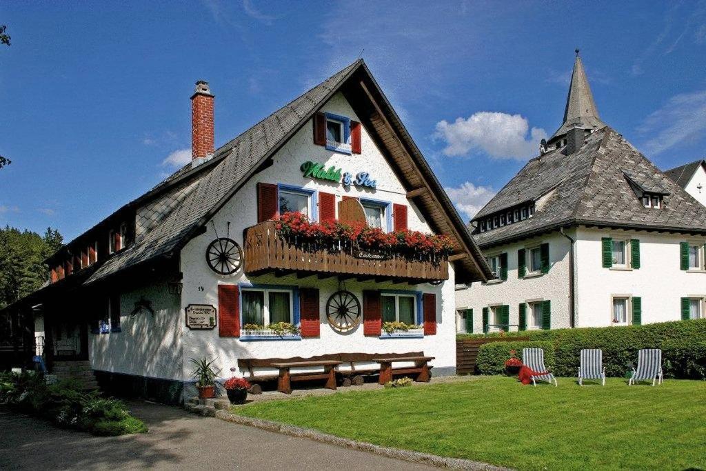 Gaestehaus Wald Und See تيتيسي نيوستادت المظهر الخارجي الصورة